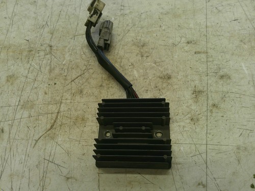 2006-2016 Suzuki VZR1800 M109R voltage regulator rectifier - Picture 6 of 7