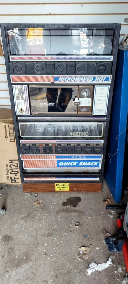 Máquina expendedora Menumaster vintage Foto 2 de 4