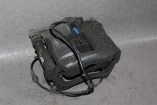 Mercedes Benz W117 CLA Bremssattel Bremszange vorne rechts A 0004216881 Mercedes Benz W117 CLA Bremssattel Bremszange vorne rechts A 0004216881