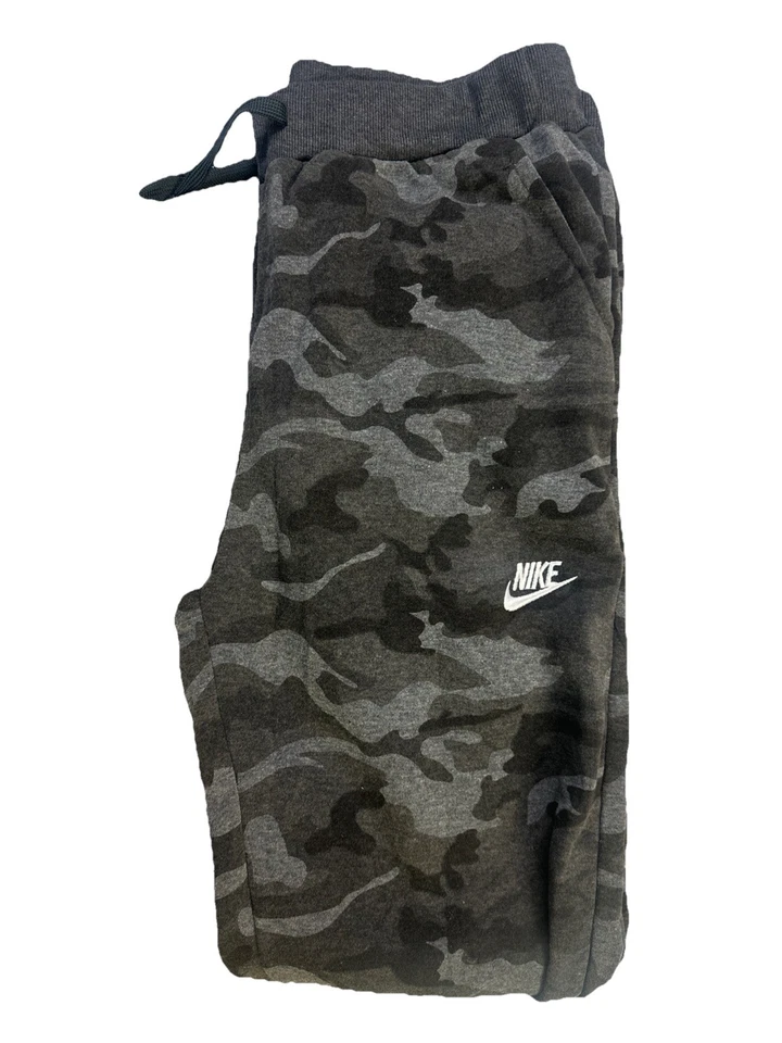 Nike Hoodie Sweater Set Gray with Camo Size Large New with Tags Men's Or Women’s - Image 3 of 4