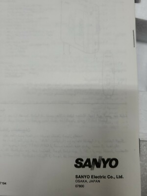 SANYO JJ-P60 Headphones with Remote Control,Cassette Player 1990