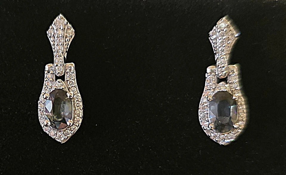 Brincos Parti de safira natural e moissanita em platina sobre prata esterlina - Imagem 4 de 4