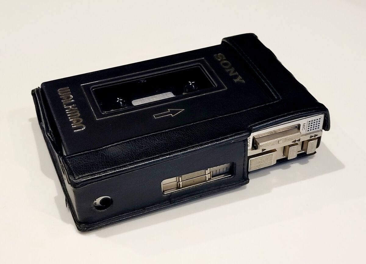 SONY WM-3 METAL Walkman Deluxe Cassette Tape Player 1980's SONY WM-3 METAL Walkman Deluxe Cassette Tape Player 1980's