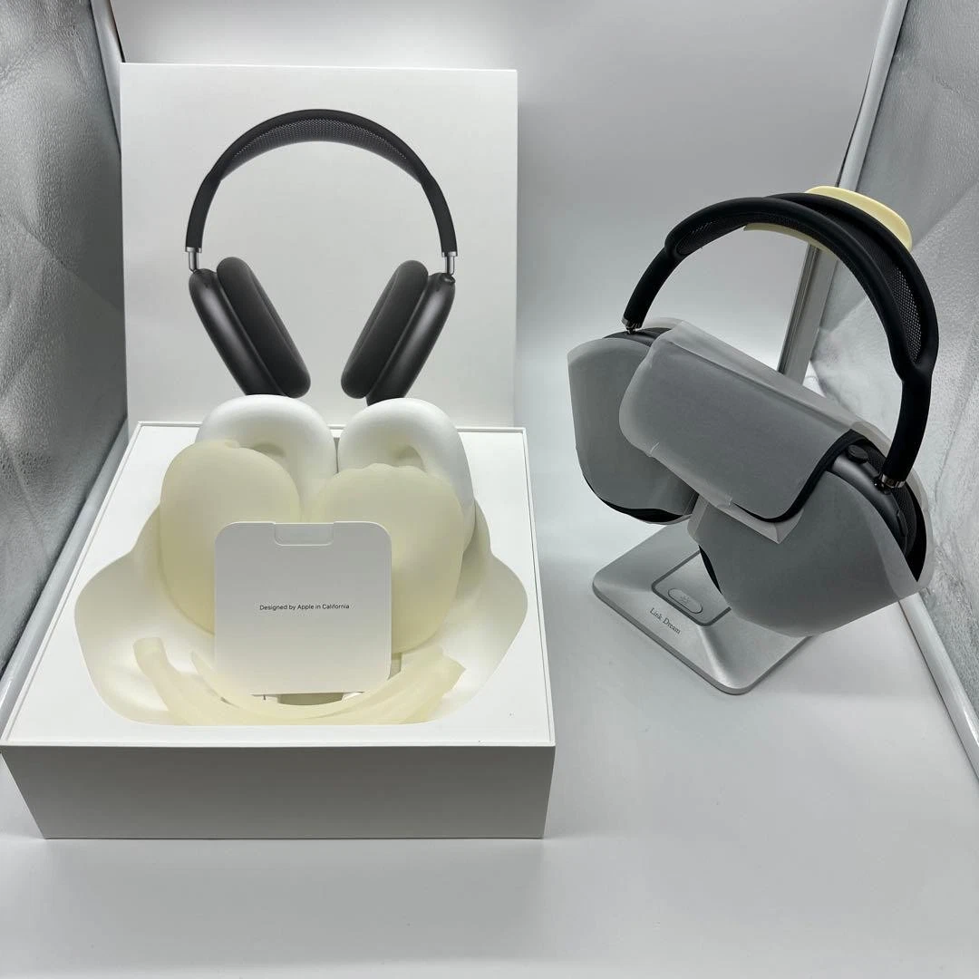 Apple AirPods Max Gray Wireless Ear-Cup (Over the Ear) Cell Phone