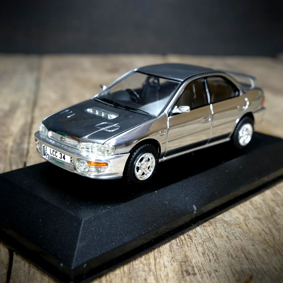 Club de Coleccionistas Miembros Vanguards Cromo Subaru Impreza, 1/43 en Caja Foto 2 de 4