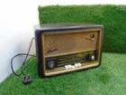 Vintage Retro Bush VHF61 8 Valve Bakelite Receiver Radio POWERS ON SOLD AS IS
