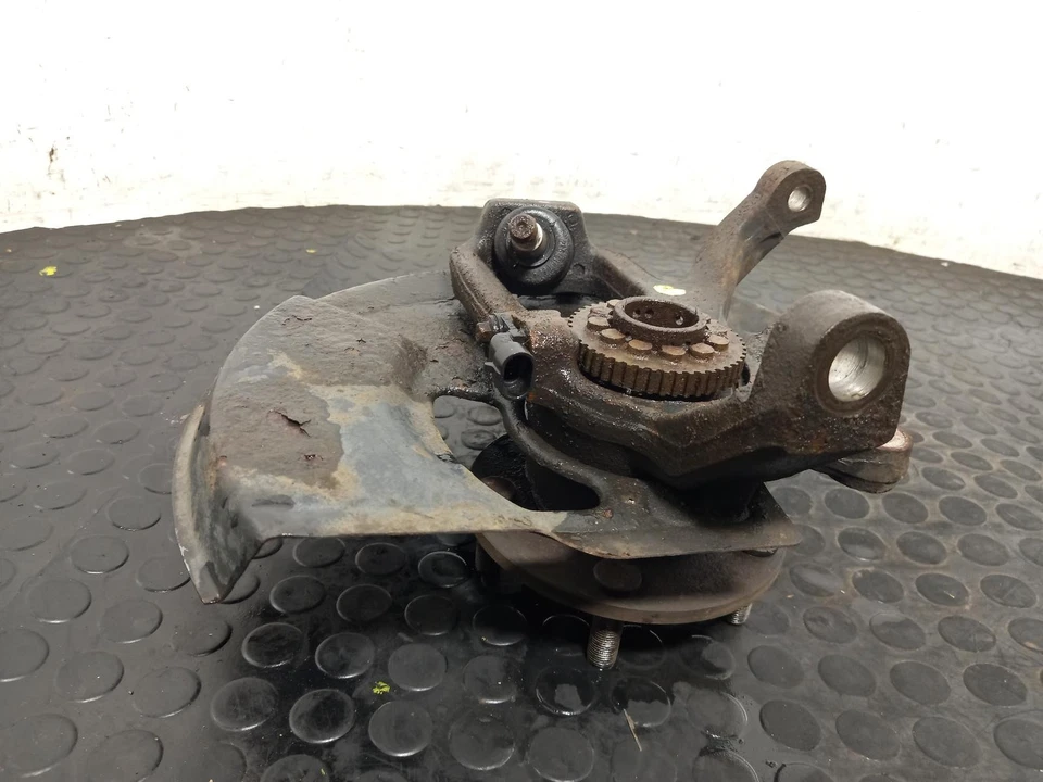 ASTON MARTIN DB7 Wheel Hub Stub Axle N/S 1994-2003 5.9L Petrol Front LH — 第 3/4 张图片