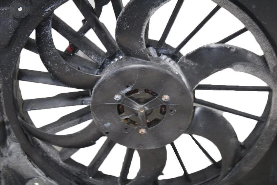 Motor de refrigeración eléctrico JAGUAR XK 03 04 05 06 07 08 09 Foto 2 de 4