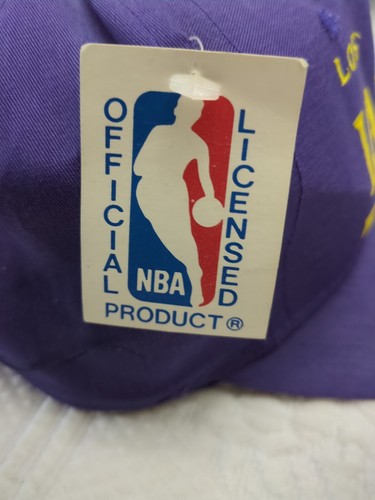Cappello vintage firmato Los Angeles Lakers nuovo con etichetta ma vecchio - Foto 2 di 11