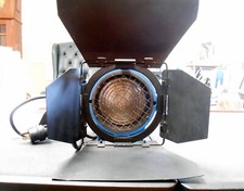 Arri 650 Plus ID L1.79400.A Light With Barn Doors, On/Off Cord