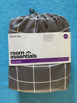 ROOM ESSENTIALS MICROFIBER QUEEN SHEET FIVE PIECE SET BRAND NEW WITH TAGS