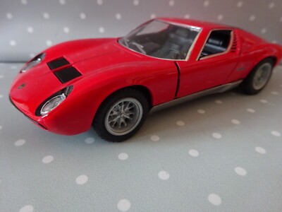 Lamborghini Miura P400 SV rot Modelauto Sportwagen ca.12,5cm  1:34 Rückzugmotor