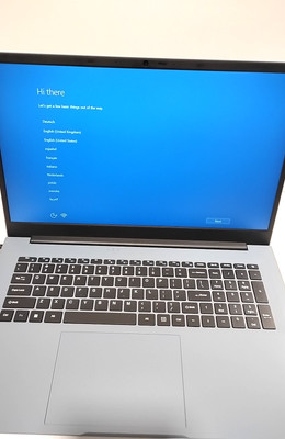 Sgin 18.5 Laptop Computer 20GB Upto 1tb Storage Comes With Upgrade Chip 