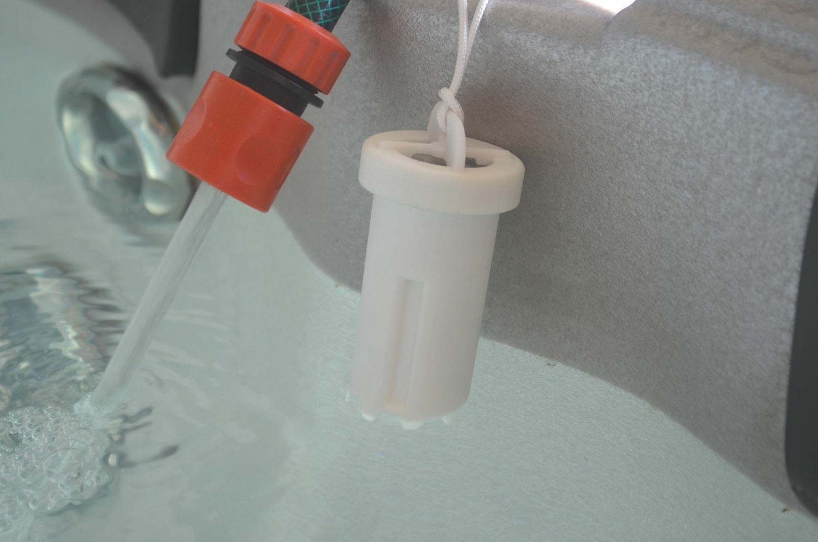 FLOOD ALERT! WATER LEVEL ALARM SWIMMING POOLS, SPA, BATHS, PONDS