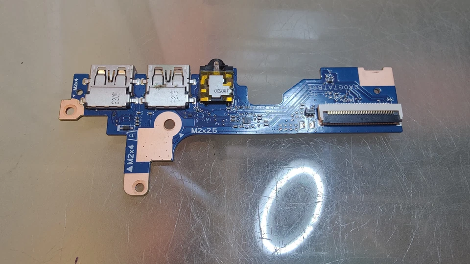 HP 14-CE SCHEDA AUDIO JACK 2 USB DA0G7ATB6E0 - Immagine 2 di 4