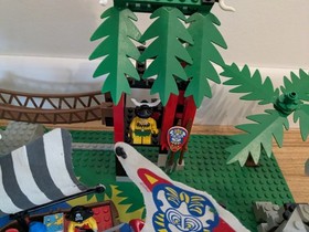LEGO Pirates Islanders: 6278 Enchanted Island - 100% Complete w/Manual
