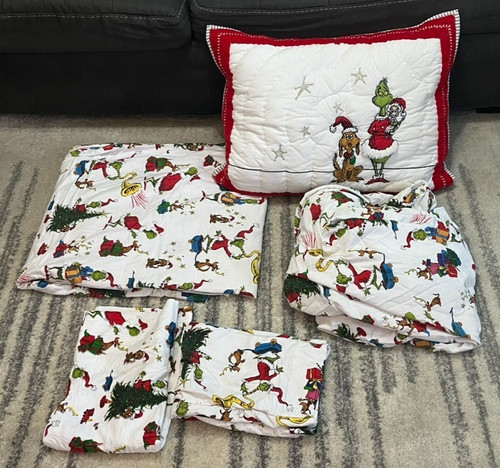 Pottery Barn Kids Dr Seuss Xmas Grinch Cotton Sheet Set 4 Piece Pillow Case READ