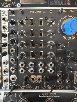 VoicAs Mixvert8r MK2 - 8 Kanal Mixer Audio & CV Euorack Modular
