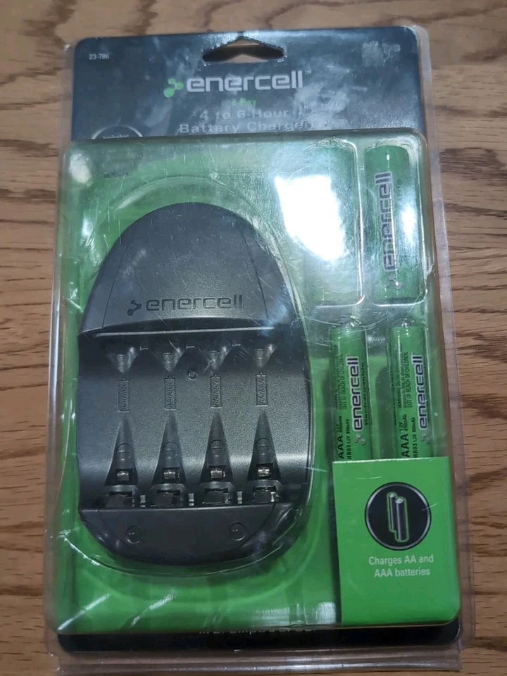 Enercell 4-bay 4 To 6 Hour Battery Charger , Charges AA & AAA Ni-MH Batteries - Image 3 of 4