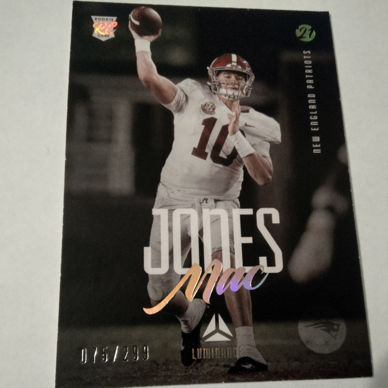 Mac Jones Panini Luminance #174 Gold
