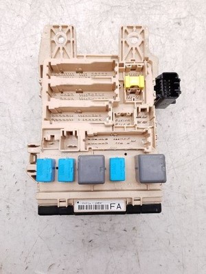 2005 TOYOTA AVALON CABIN FUSE BOX