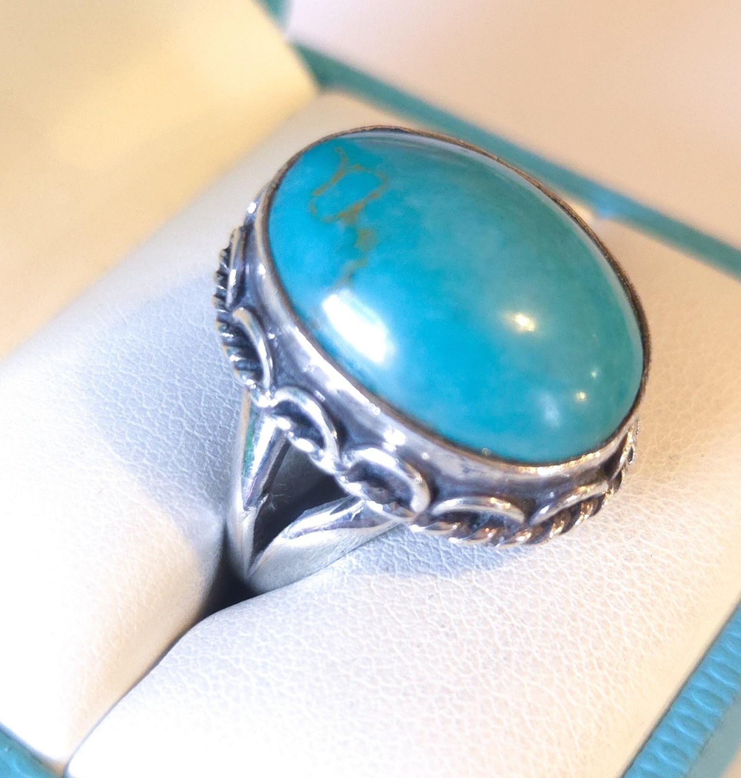 Vintage Sterling Silver Large Turquoise Ring Size 8