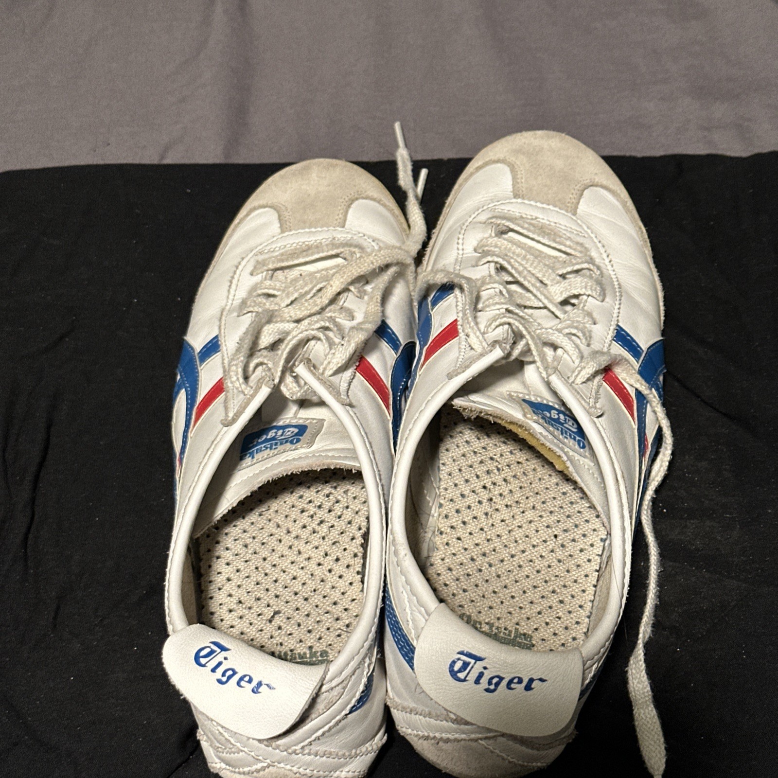 ASICS Tiger Runner Men’s US 11 White Blue Red Running Shoes Sneakers thumbnail 5