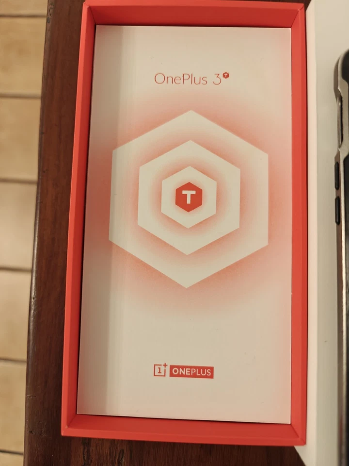 ONE PLUS 3 T 64GB PERFETTAMENTE FUNZIONANTE CON COVER PROTETTIVA  - Immagine 4 di 4