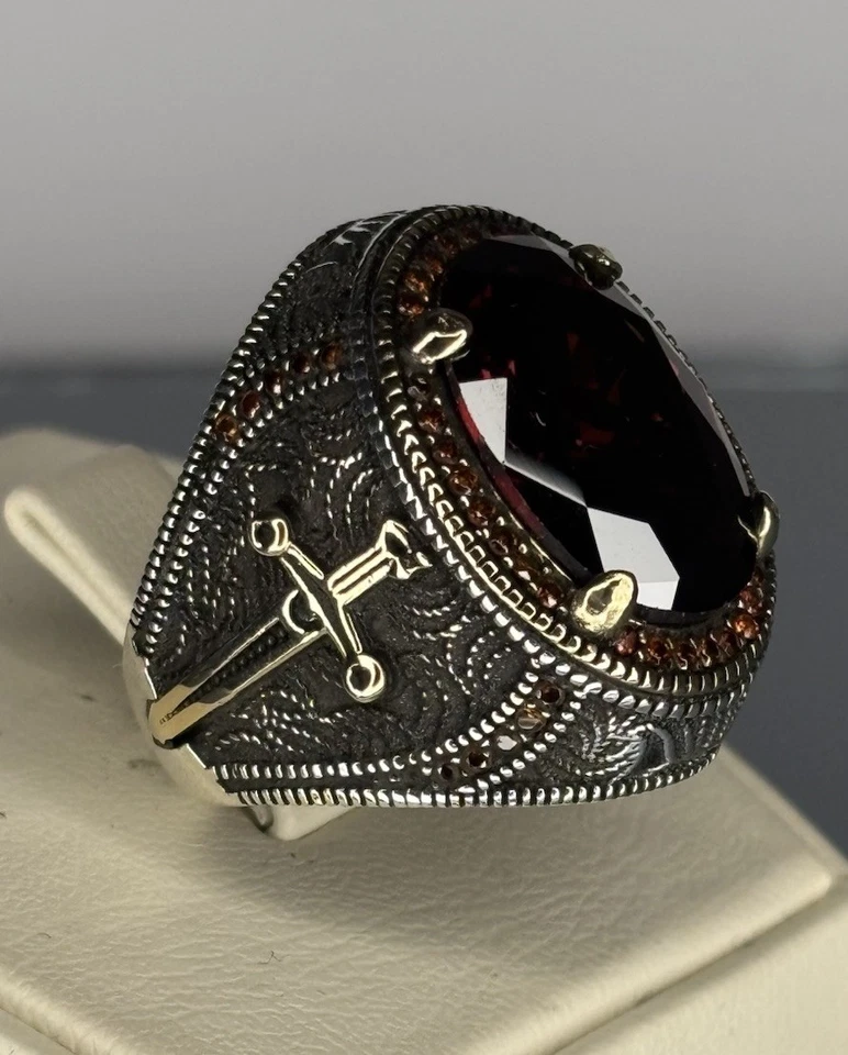 Anel masculino de prata esterlina 925 rubi: design de espada vintage, joias artesanais - Imagem 2 de 4