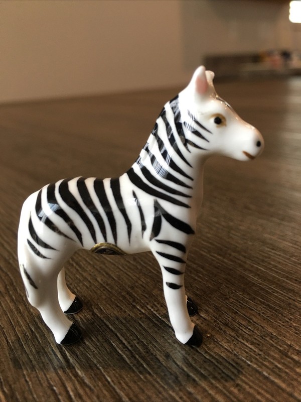 1.75” Vintage Zebra Bone China Delta Japan