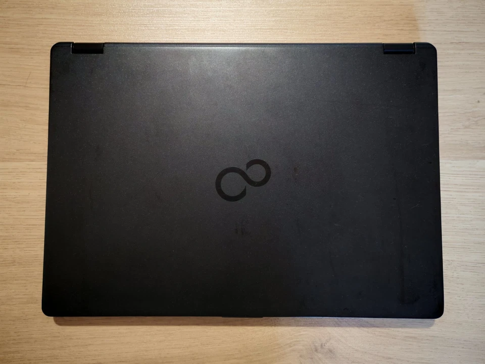 Fujitsu U748 Win 11 | 8GB RAM | 256GB NVME | i5-8265u - Immagine 2 di 4