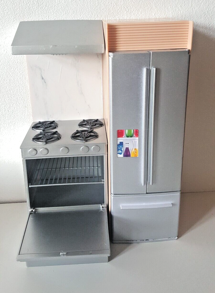 Rainbow High House furniture Fridge Freezer & Cooker in housing eBay