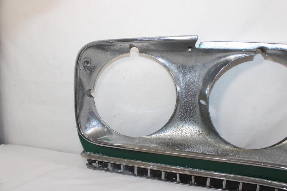 Buick Centurion 1973 Lesabre faro bisel lado derecho/pasajero, Lesabre Foto 2 de 4