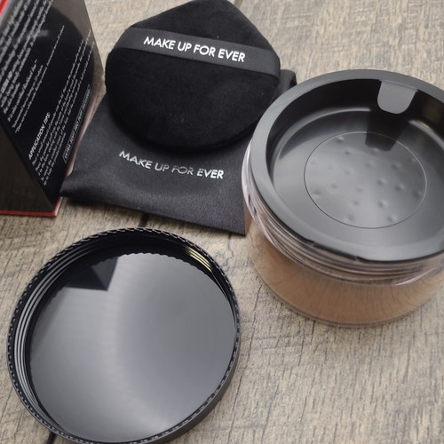 MAKE UP FOR EVER Ultra HD Matte Setting Powder, 5.0 SIENNA, .4oz, NIB, SEALED - Picture 3 of 8