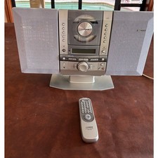 Fisher Portable AM/FM Stereo CD Player Model Slim-1510SL  Remote TESTED WORKS