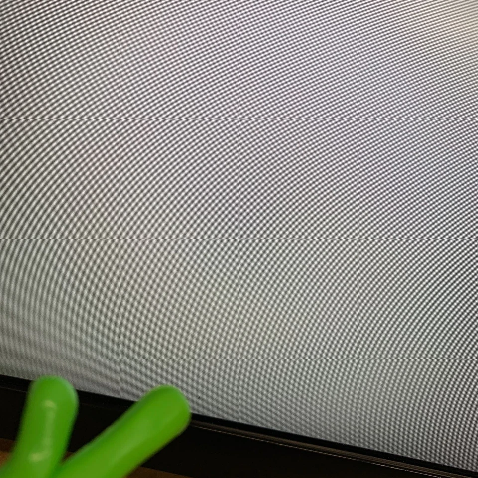 SAMSUNG 24inch Essential S3 100Hz FHD 1800R LS24D366GANXZA Curved Monitor - READ - Image 2 of 4