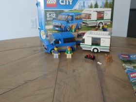 LEGO CITY: Van & Caravan (60117)