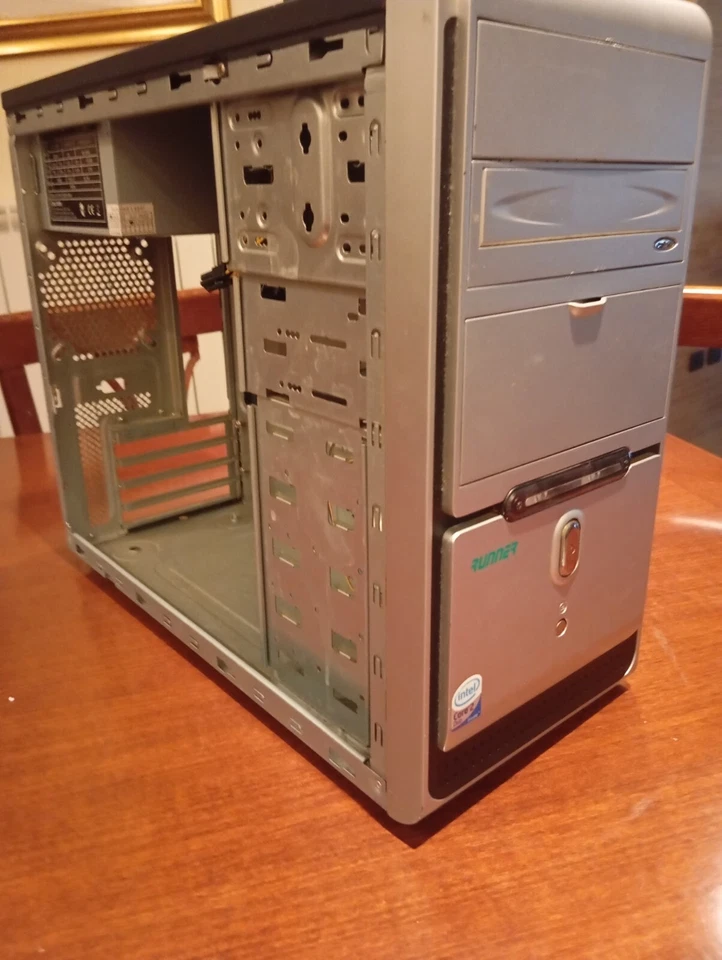 Case PC Micro ATX + Alimentatore 500W – Ottimo per Assemblaggi o Upgrade - Immagine 2 di 3