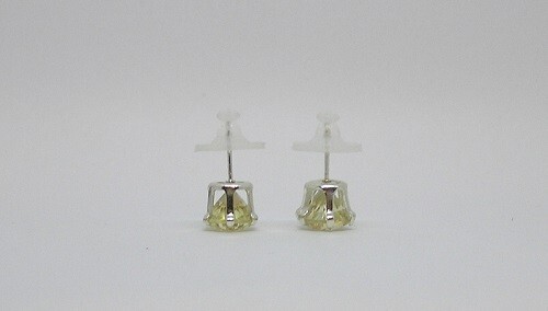 Bytownite Stud Earrings Set in Sterling Silver, 9 mm Faceted Rounds, Mexico - Afbeelding 6 van 7