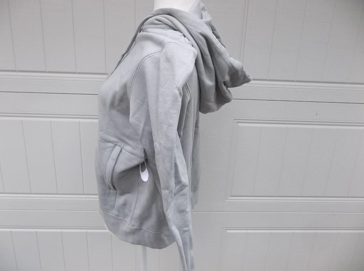 NWT HUK WOMEN S FULL ZIP UP HOODIE JACKET.MEDIUM.BRAND NEW FOR 2024 SAVE