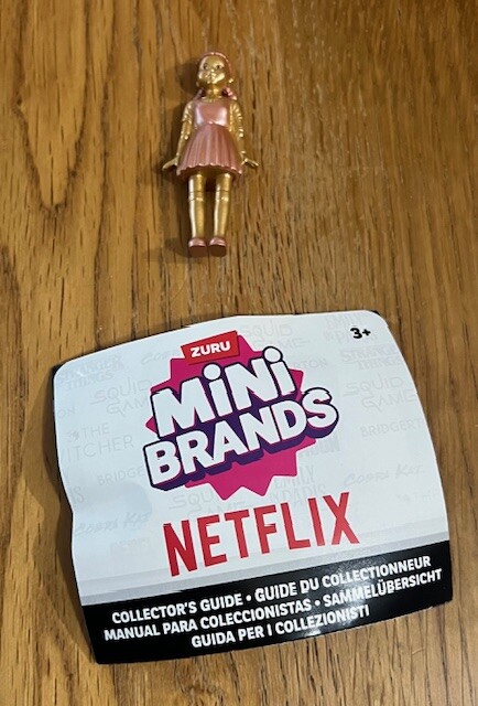 mini brands netflix ミニブランズ Amazon.com: Mini Brands Netflix Capsule 2 Pack by ZURU
