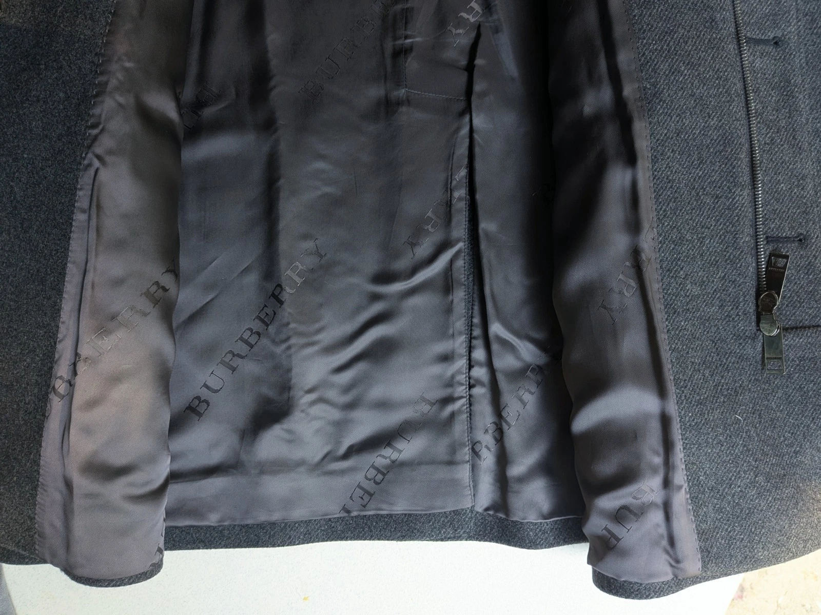 Vintage BURBERRY London Mens Wool Car Coat M Gray Charcoal Nova Check Collar  image 13