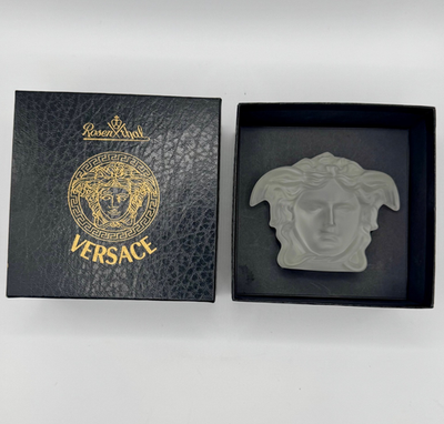 VERSACE Rosenthal メデューサ クリスタル ペーパーウェイト 白 VERSACE Rosenthal Medusa Lumiere Frosted Crystal Paperweight In