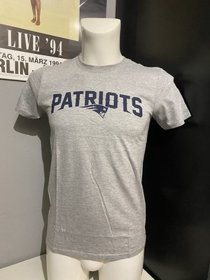 New England Patriots Tshirt NFL Team Apparel Size S 