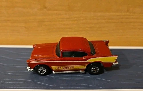 Vintage Hot Wheels ‘57 Chevy Red Chrome Base Hong Kong
