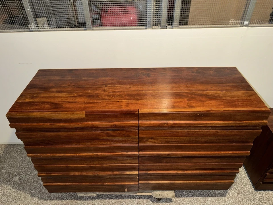 West Elm Stria Madera Recuperada 6 Cajones Cómoda - Acabado Miel Foto 3 de 4