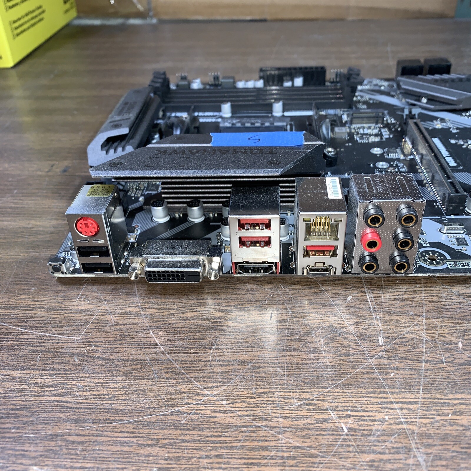 MSI B450 TOMAHAWK MOTHERBOARD eBay