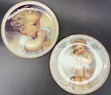 Bessie Pease Gutmann Plate "Love is blind" and "tasting" - 2001 -set of 2 plates