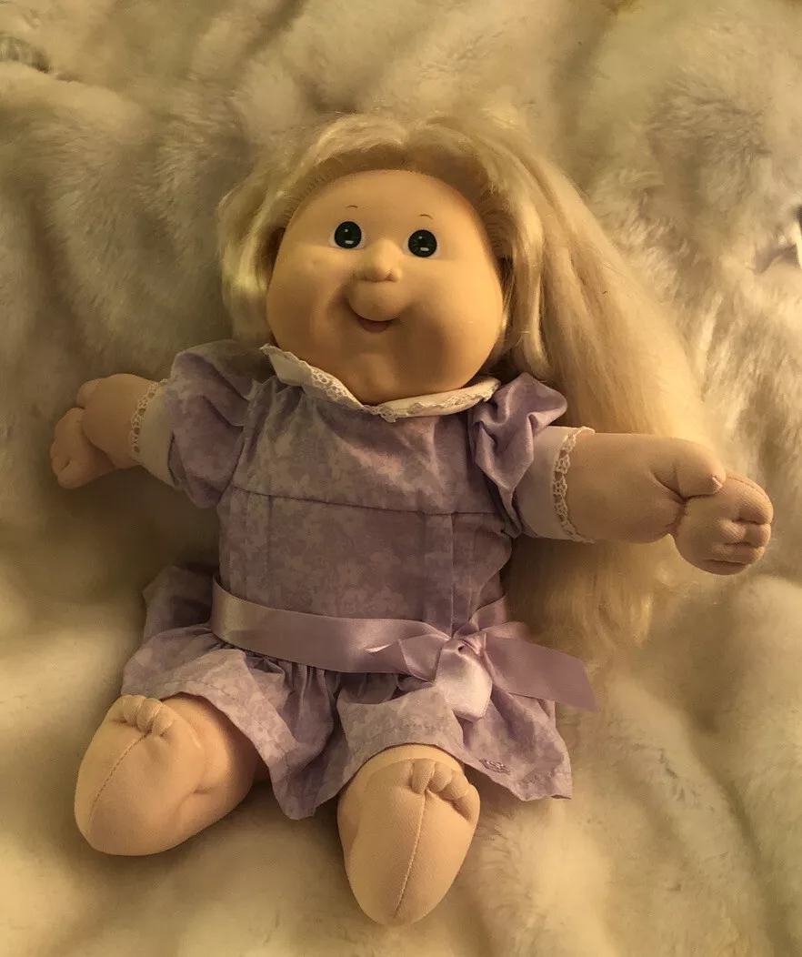 Blond cabbage patch kid hotsell