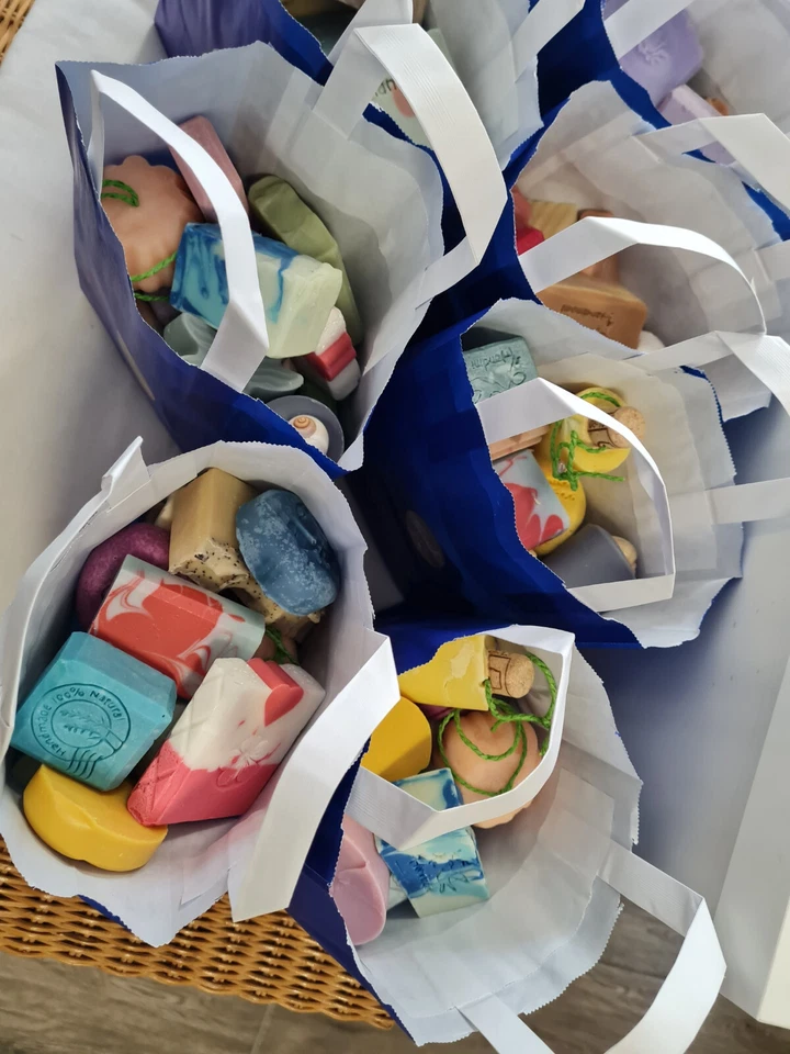 20 tolle handmade Naturseifen - Riesen Tüte - Unverpacktware - Bild 2 von 2